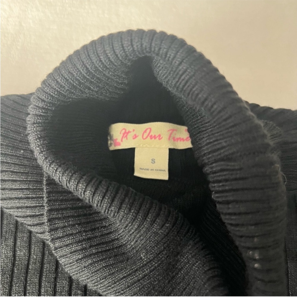 It's Our Time | Ribbed Turtleneck - Picture 7 of 8